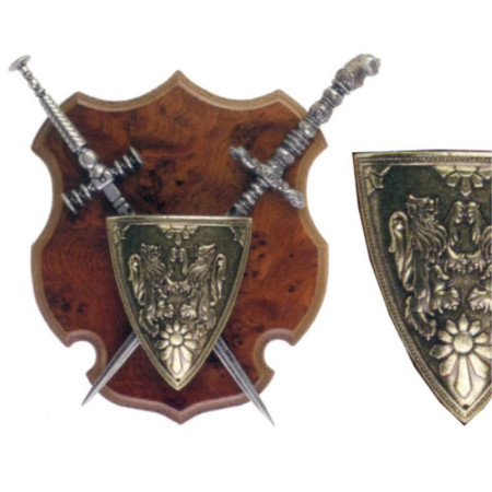 Panoplia con escudo y 2 estiletes  29cm